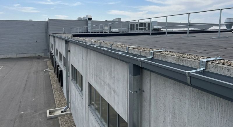 Commercial Gutter Service in San Francisco, CA
